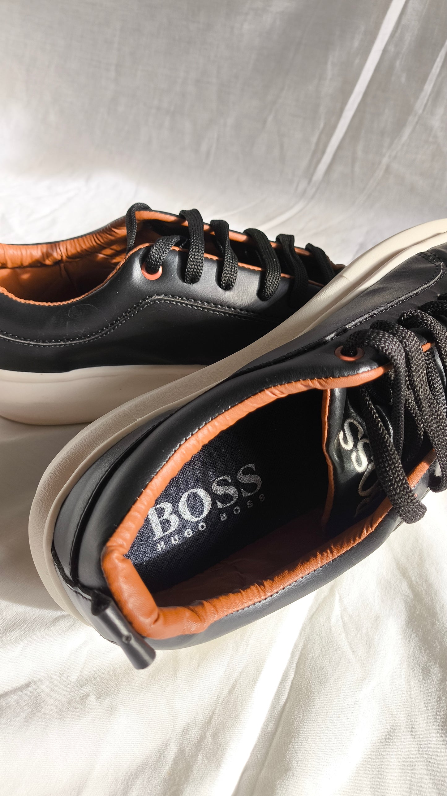 Boss Leather Black