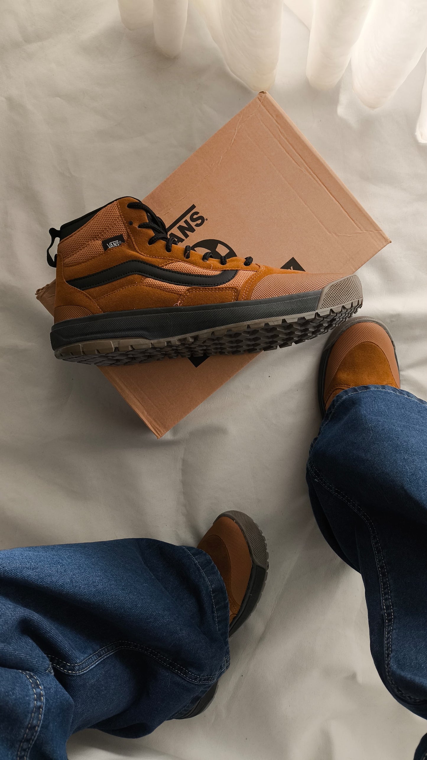 Vans Ultra Range EXO HI