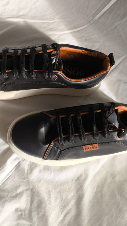 Boss Leather Black