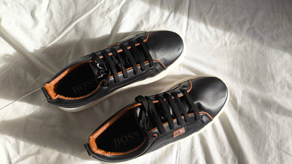 Boss Leather Black