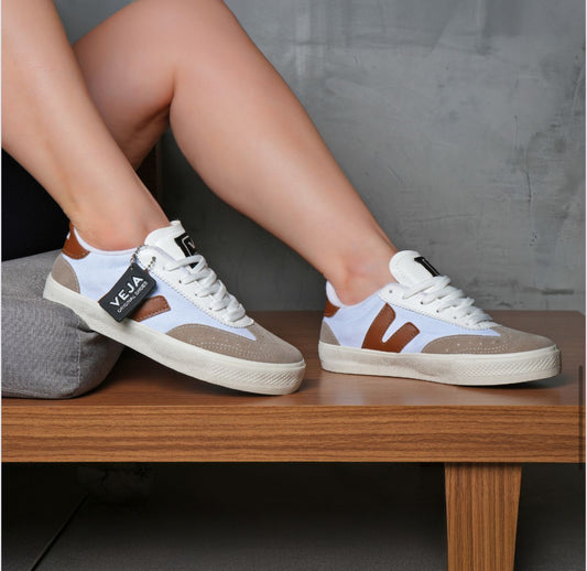 VEJA VOLLEY Brown