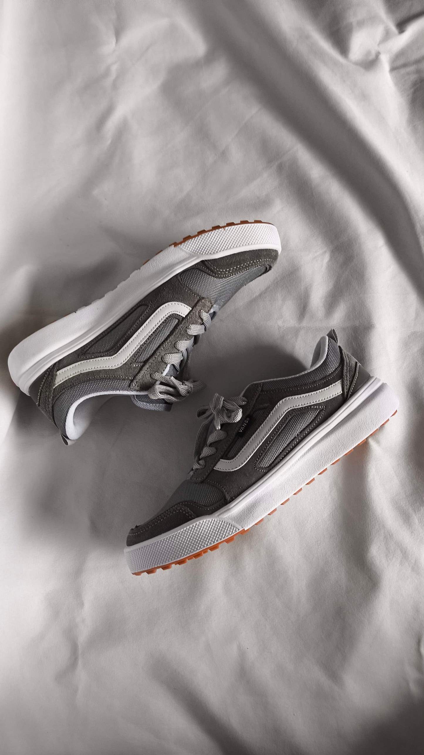Vans Ultra Range Silver Edition