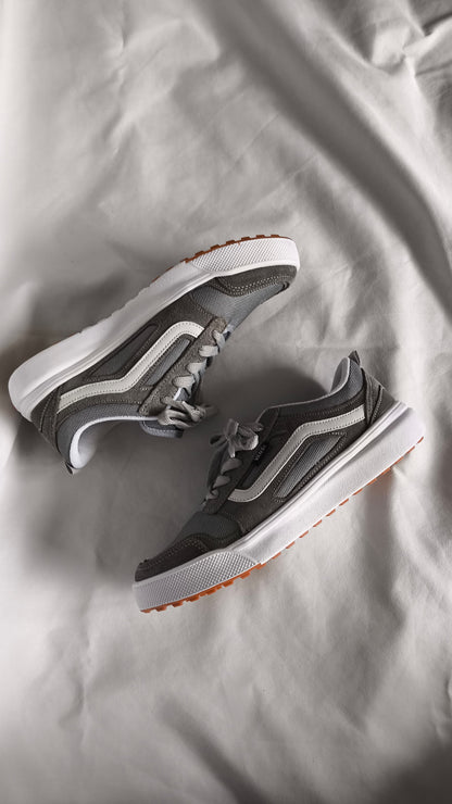 Vans Ultra Range Silver Edition