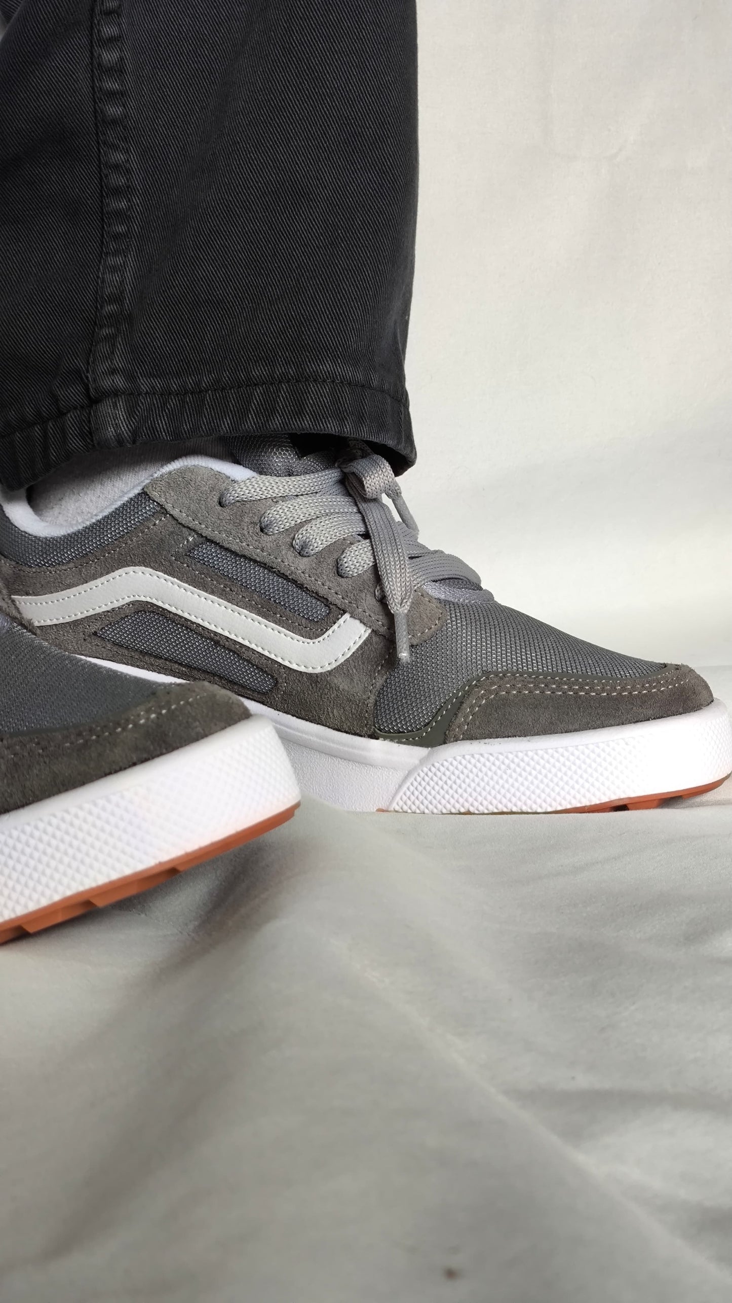 Vans Ultra Range Silver Edition
